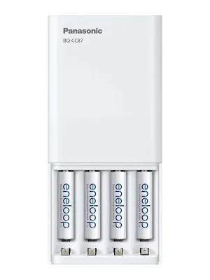Baterijų įkroviklis (powerbank) Panasonic CC87 + 4 x AA 2100 mA